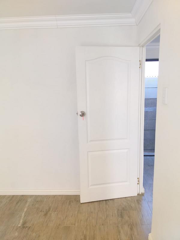 To Let 2 Bedroom Property for Rent in Goodwood Central Western Cape